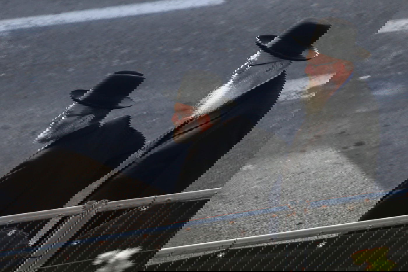 שידור חוזר: האדמו"ר מגור ומרן שר התורה על במה אחת • צפו