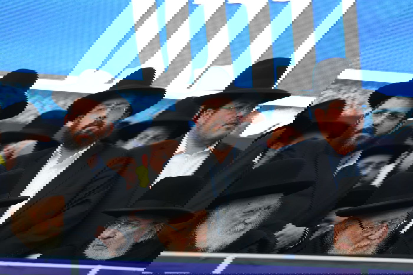 שידור חוזר: האדמו"ר מגור ומרן שר התורה על במה אחת • צפו