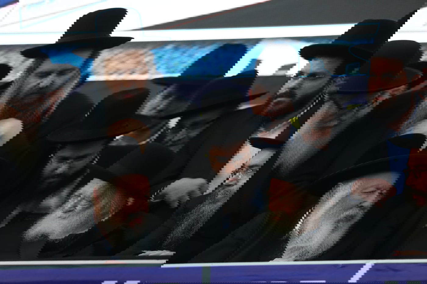 שידור חוזר: האדמו"ר מגור ומרן שר התורה על במה אחת • צפו