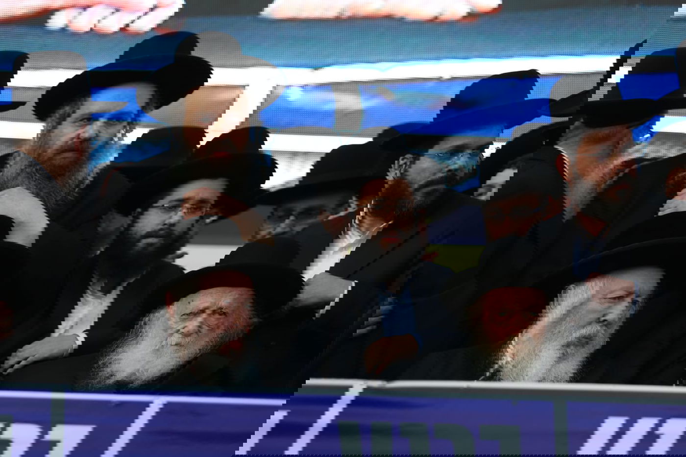 שידור חוזר: האדמו"ר מגור ומרן שר התורה על במה אחת • צפו