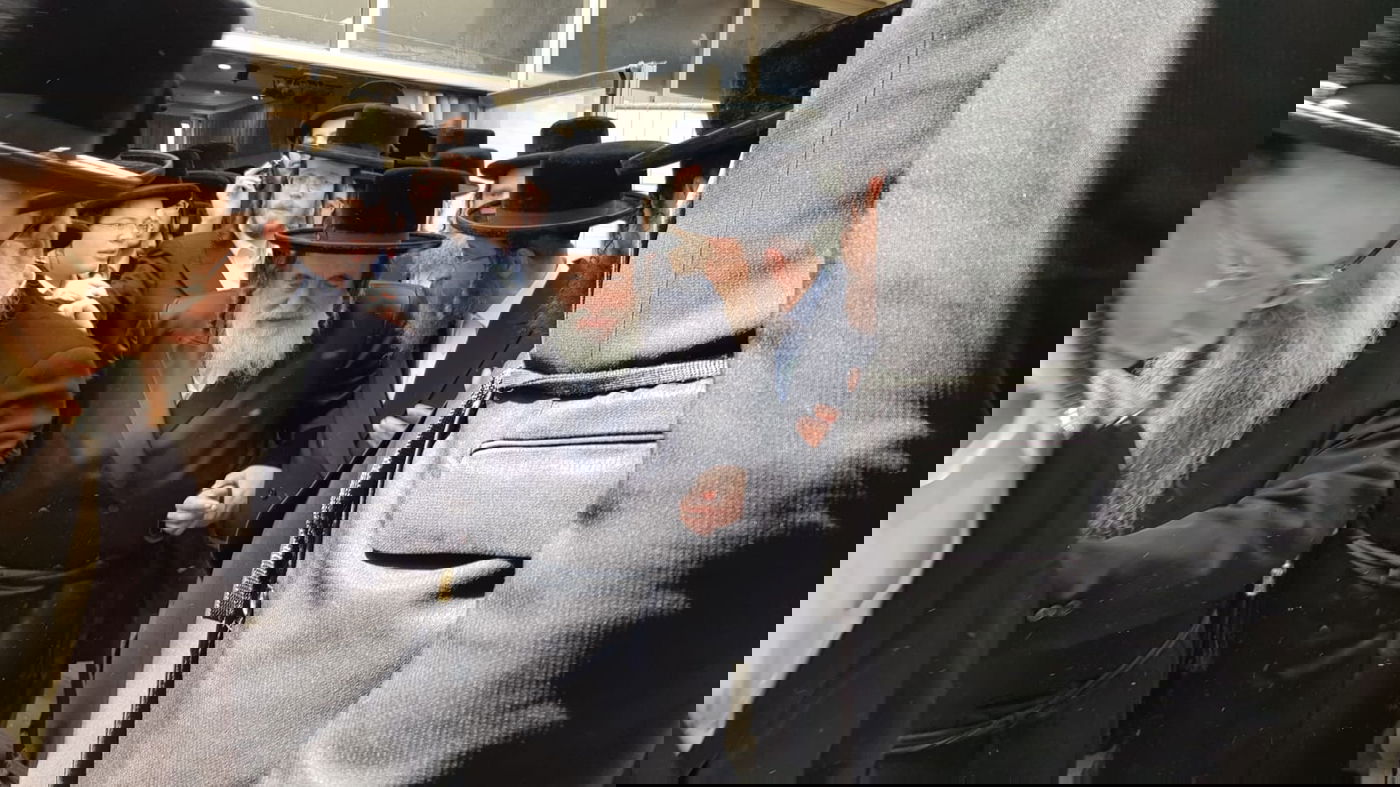 ישראל בוחרת • שעה וחצי לסגירת הקלפיות - 52% הצבעה