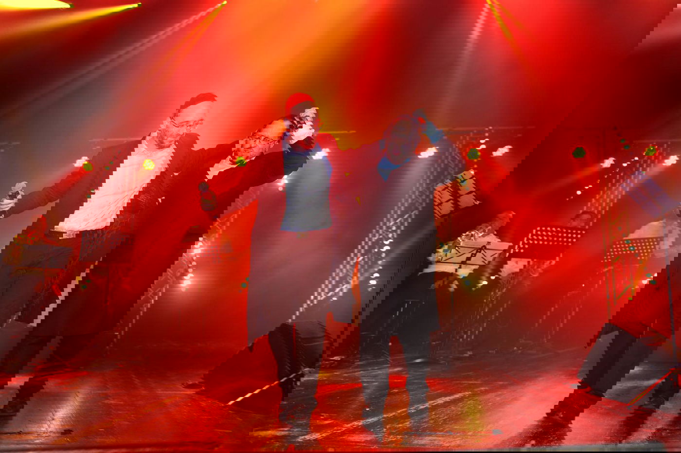 ליפא שמעלצר ופיני איינהורן: 'והיא שעמדה'