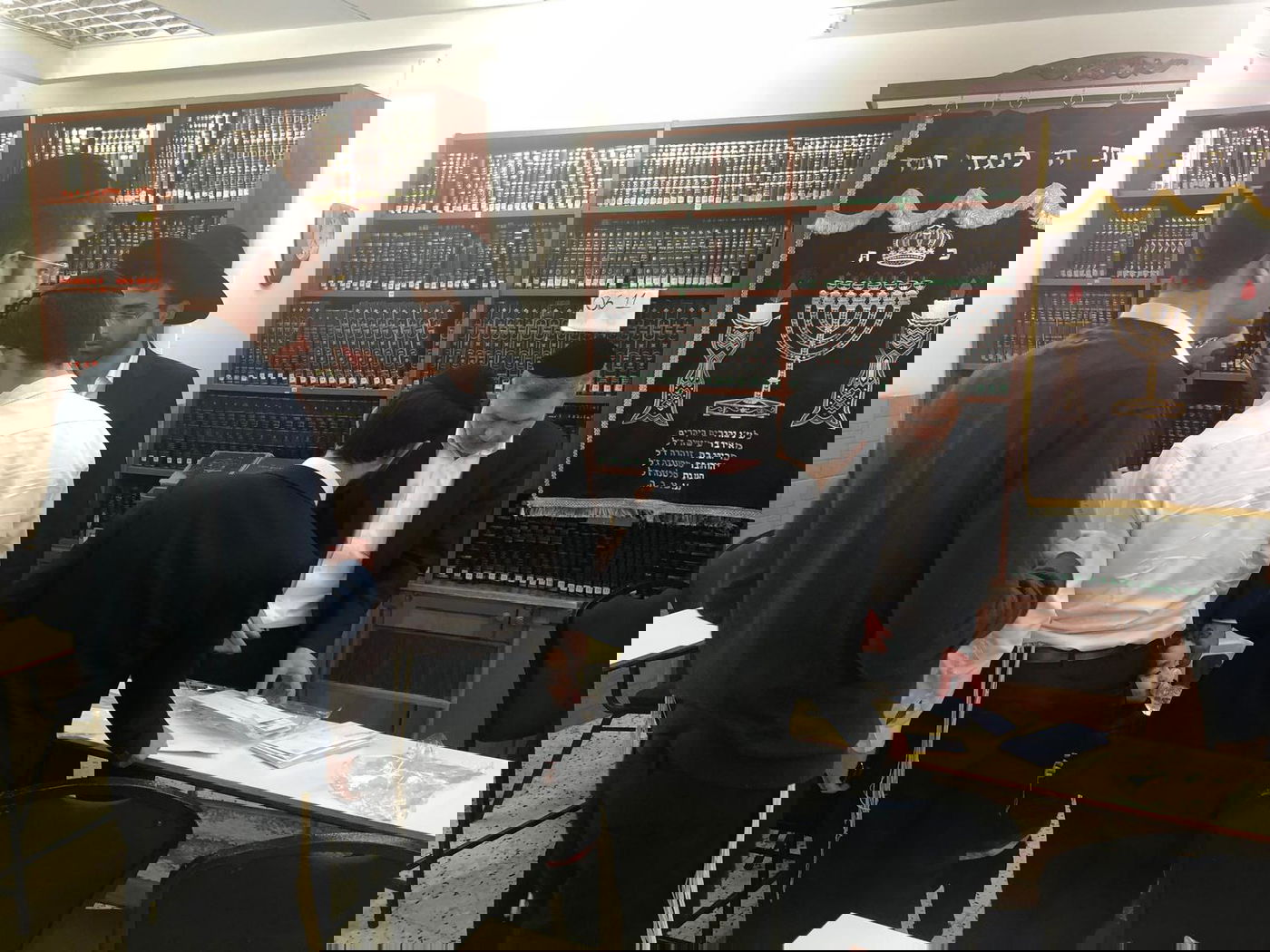 בסיומה של העצרת: האברכים קיבלו קמחא דפסחא