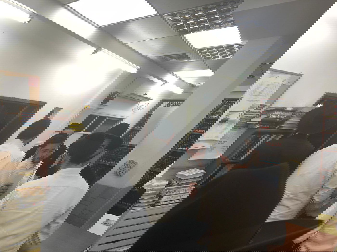 בסיומה של העצרת: האברכים קיבלו קמחא דפסחא