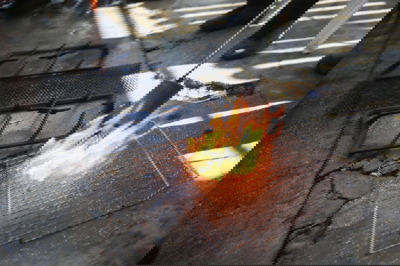 ערב פסח: כך מגעילים כלים בטבריה • צפו