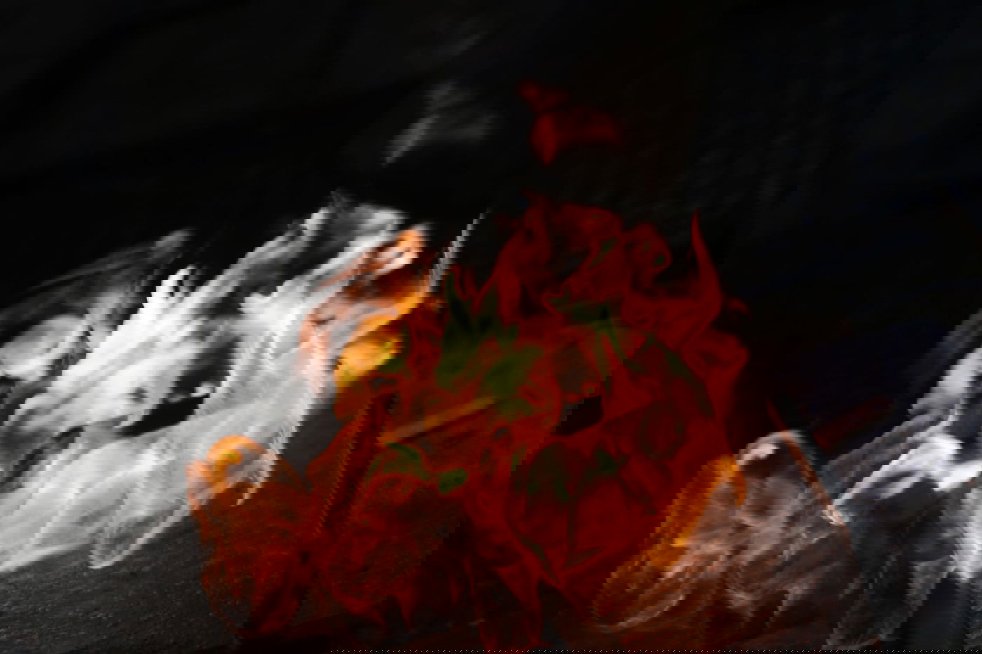 ערב פסח: כך מגעילים כלים בטבריה • צפו