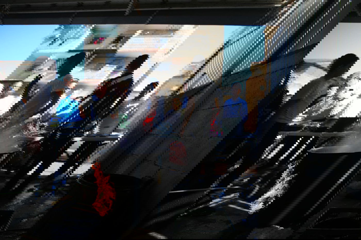 ערב פסח: כך מגעילים כלים בטבריה • צפו