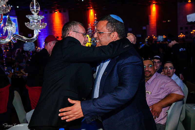 117 נערים חגגו בר מצווה באירוע לרגל יום הולדת 117 לרבי מליובאוויטש