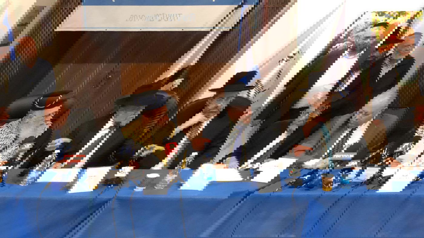 הרבנים הראשיים קיבלו מקדמה ומכרו את החמץ של המדינה