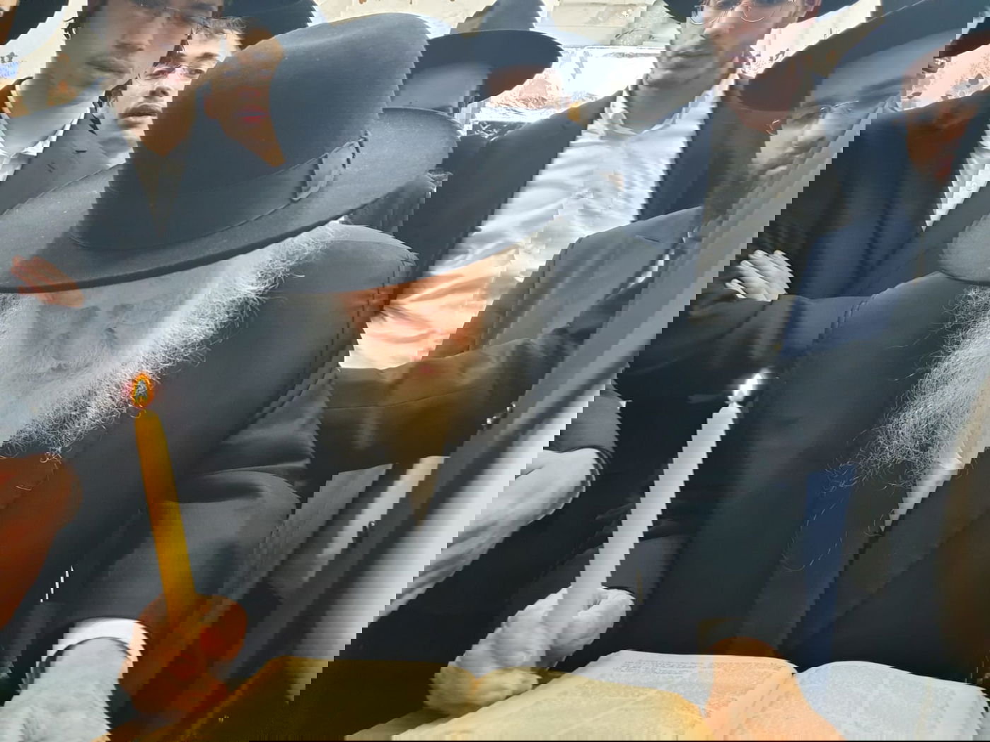 מרן הגר"ח קנייבסקי בבדיקת חמץ, אמש