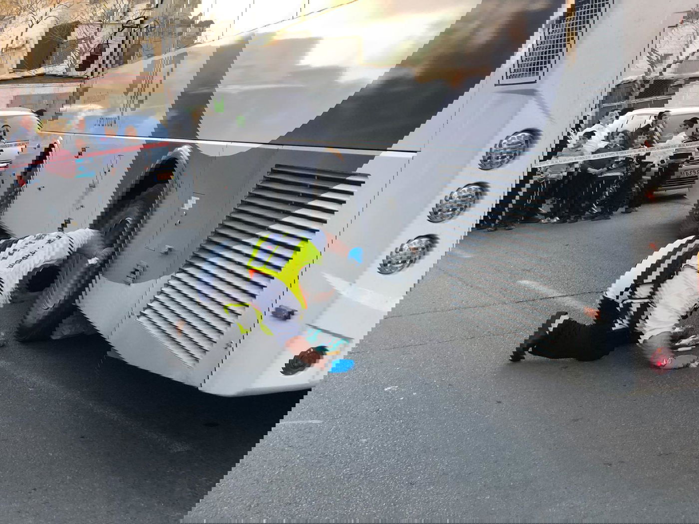 "כמו אצל בתי": האב השכול - זינק לזירת התאונה הקטלנית