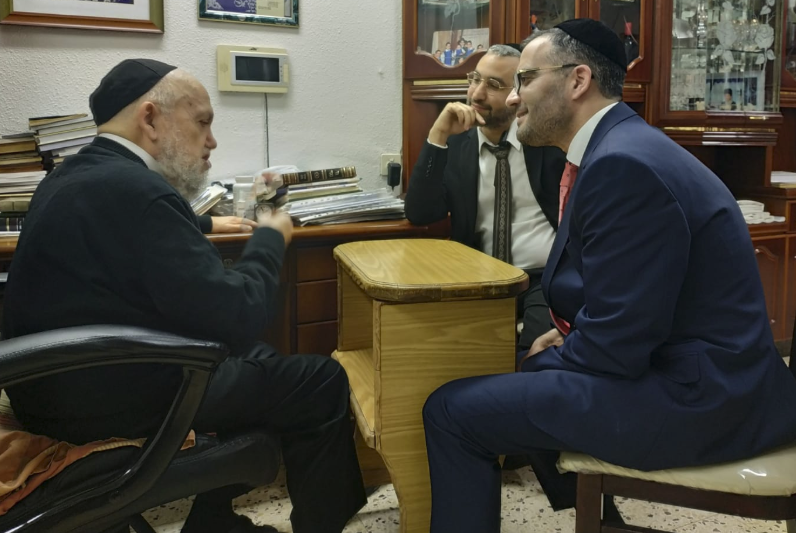 נציגי יחד וש"ס ביקרו במעונו של הרב מאזוז: תעבדו בשלום
