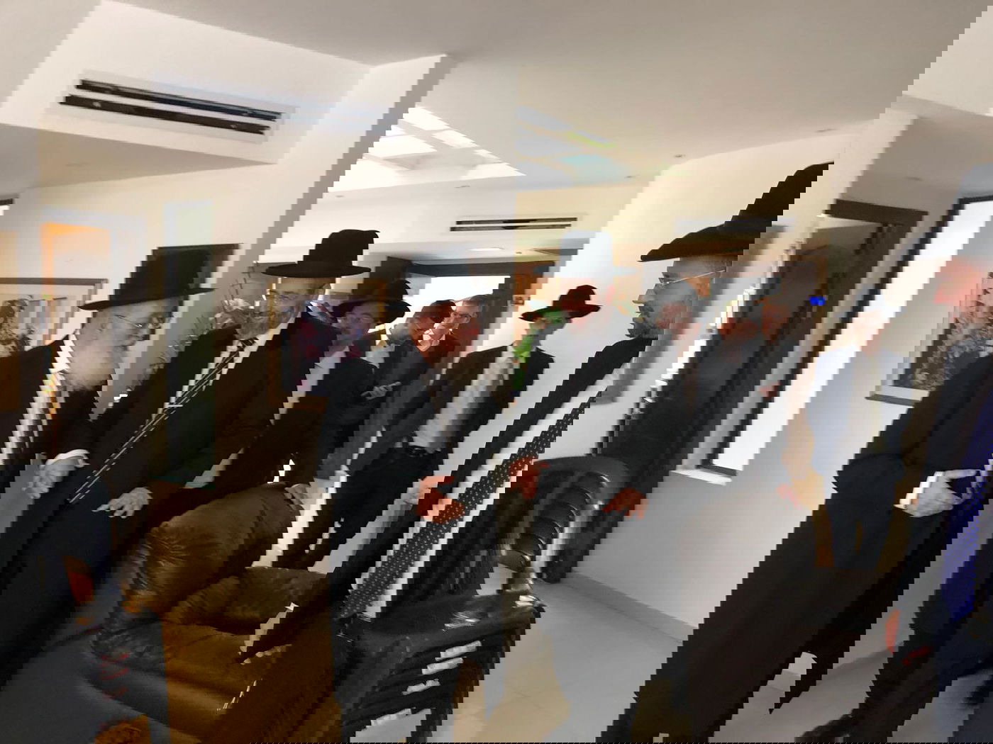 הרב הראשי ביקר במעונו של הראשל"צ הגר"ש עמאר