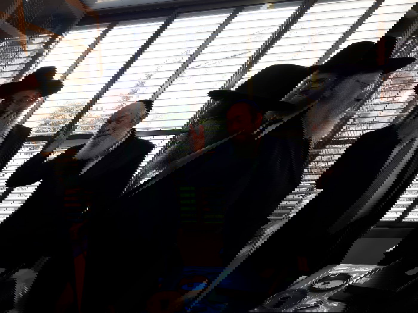 האדמו"ר לרבני העיר בני ברק: החזון איש  החשיב את ויז'ניץ