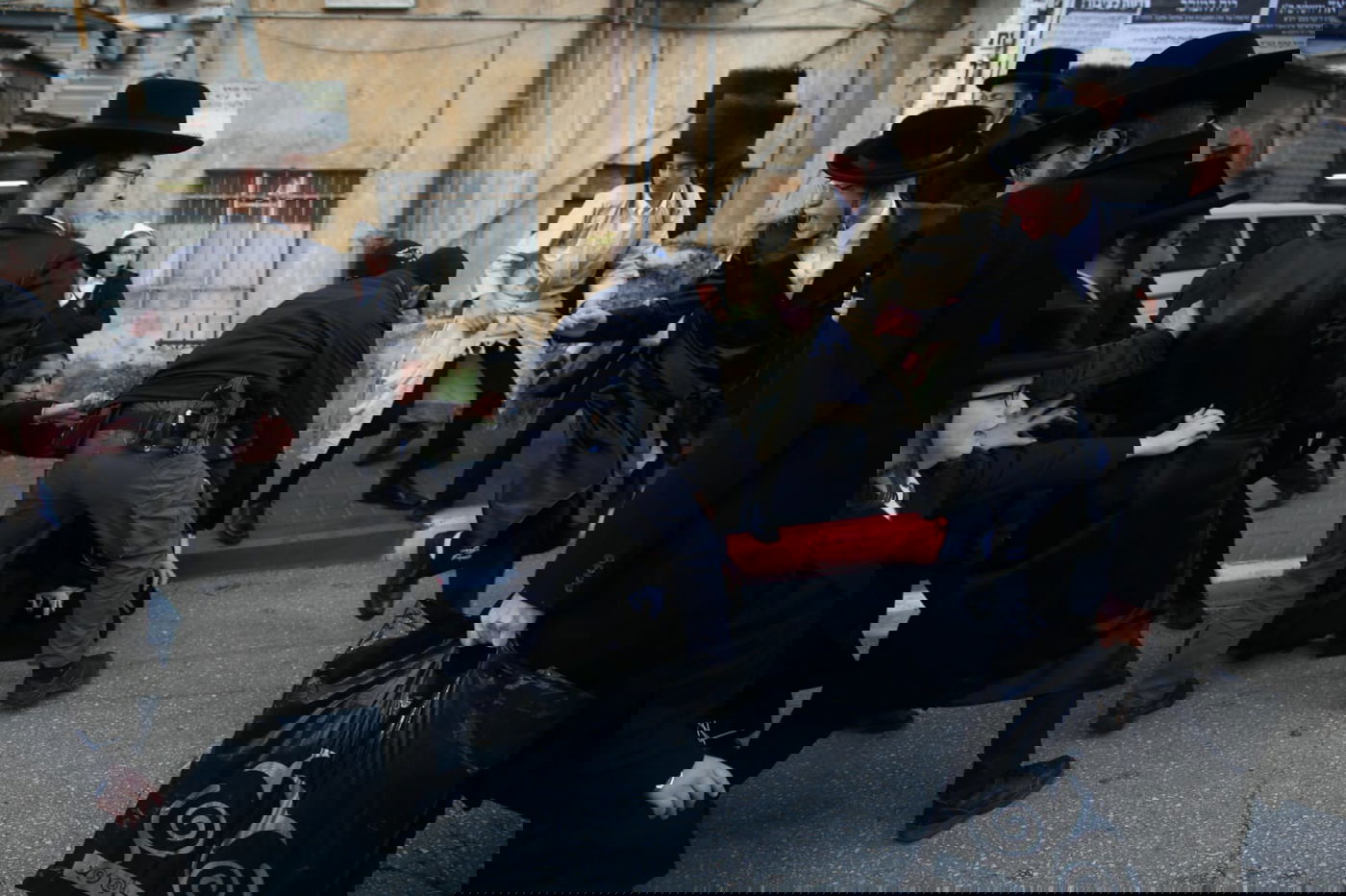 הקיצונים ניסו לארגן הפגנה; השוטרים סיכלו