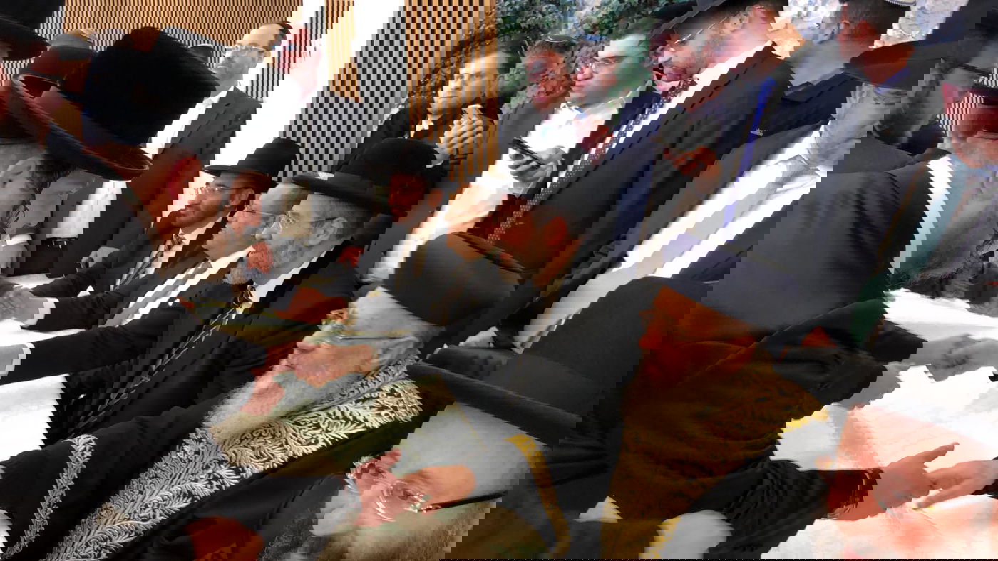 תיעוד: 'הקבלת פני רבו' לרבנים הראשיים