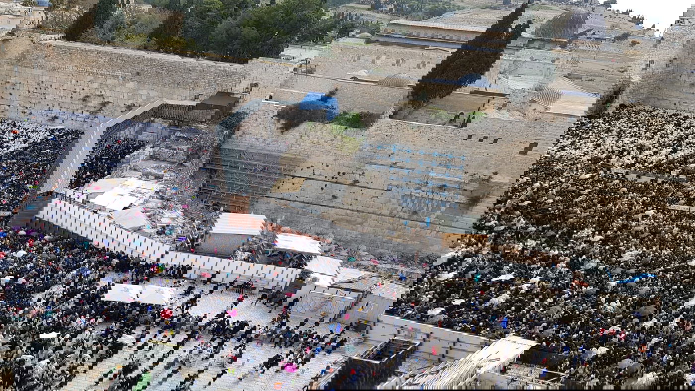 רבבות השתתפו בברכת הכהנים המסורתית