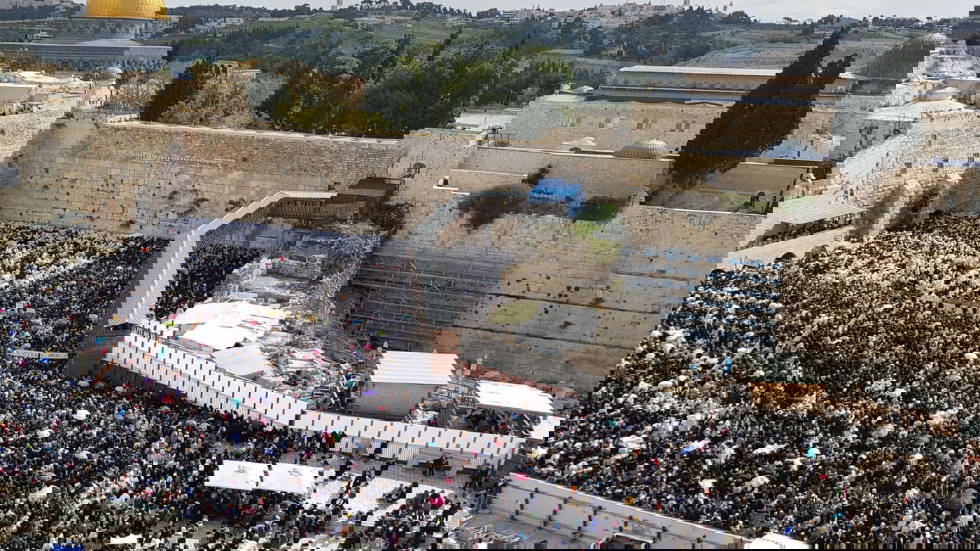 רבבות השתתפו בברכת הכהנים המסורתית