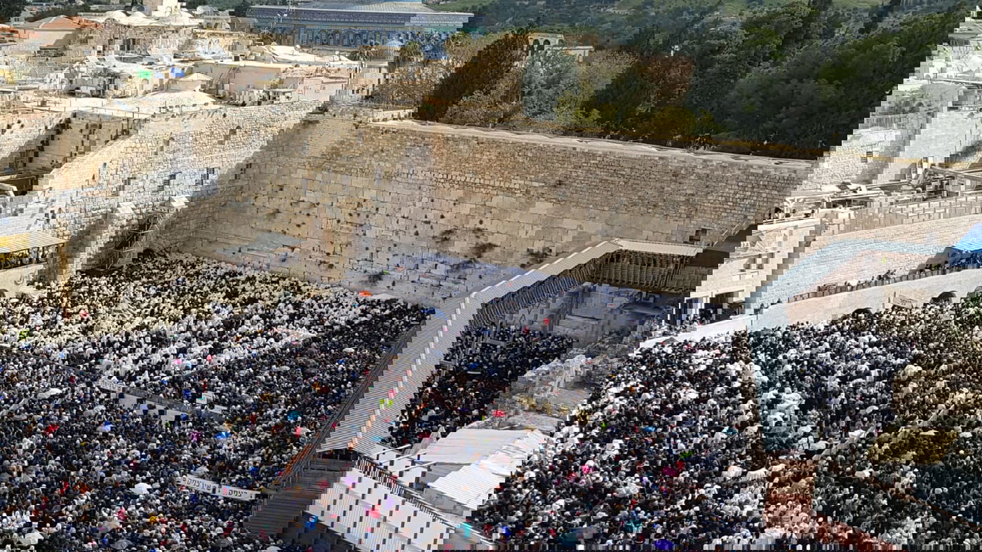 רבבות השתתפו בברכת הכהנים המסורתית