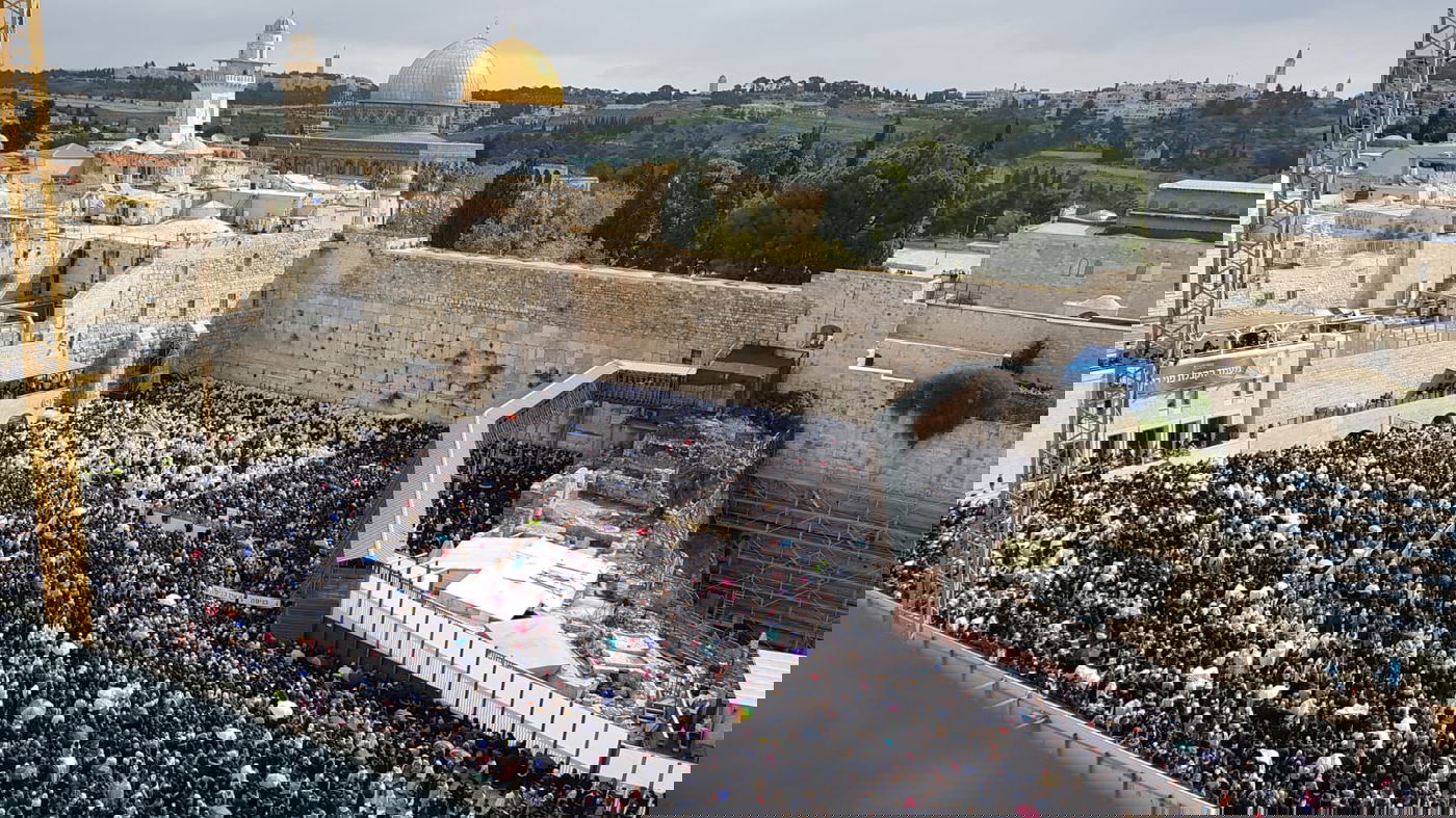 רבבות השתתפו בברכת הכהנים המסורתית