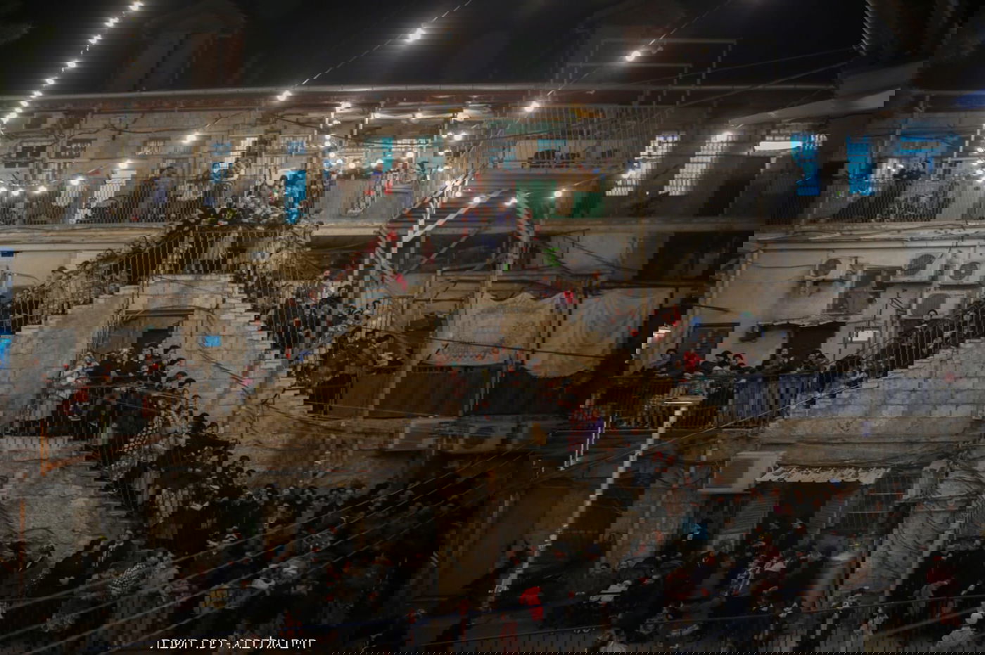 הכנסת ספר תורה לביהמ"ד 'תולדות אהרן'