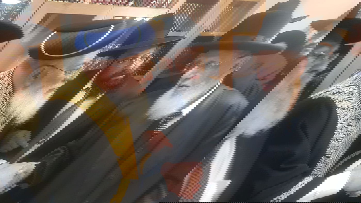 ביקור חג: הגר"ש עמאר במעונו של הגר"ש כהן