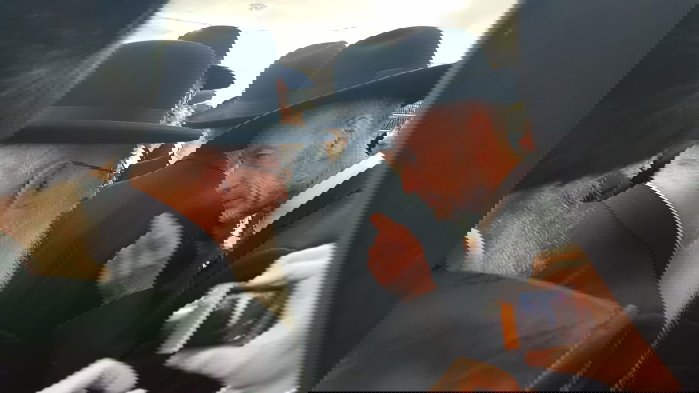 רבנים ואישי ציבור במפגן תמיכה ברבי יגאל רוזן