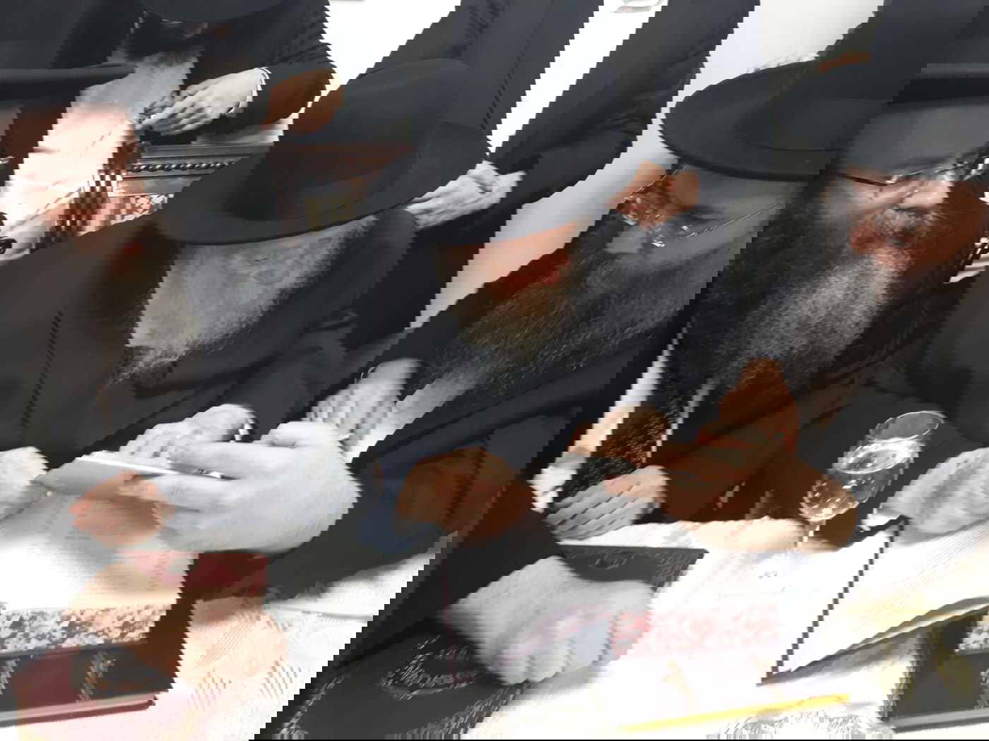 בבית תלמידו