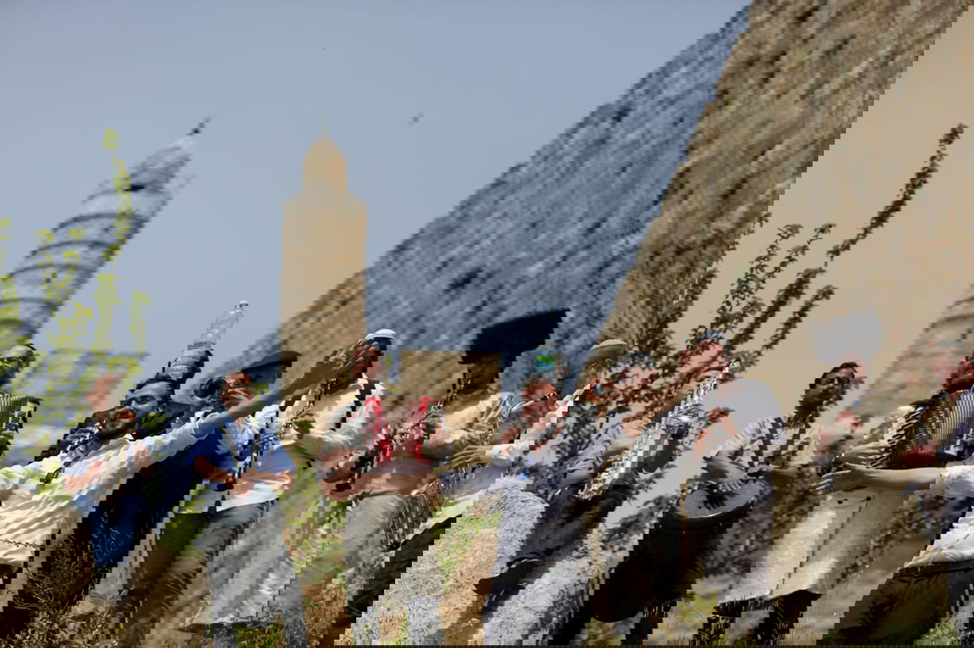 שמחת חג הפסח על חומות העיר העתיקה