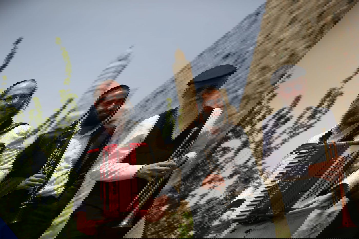 שמחת חג הפסח על חומות העיר העתיקה