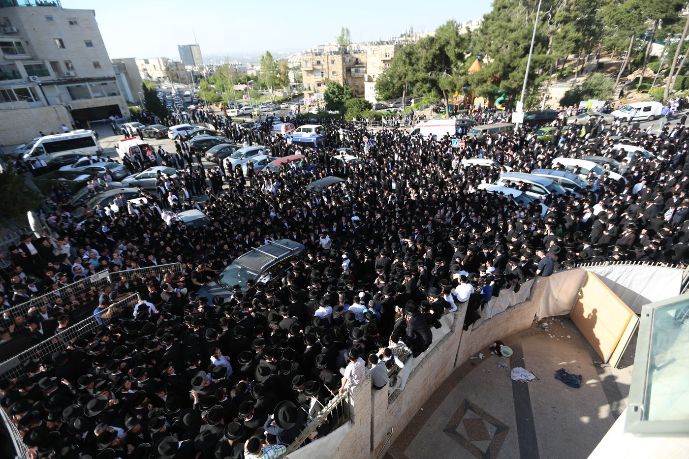 בהלוויה: מונה ה'ממשיך' לאדמו"ר מקאליב