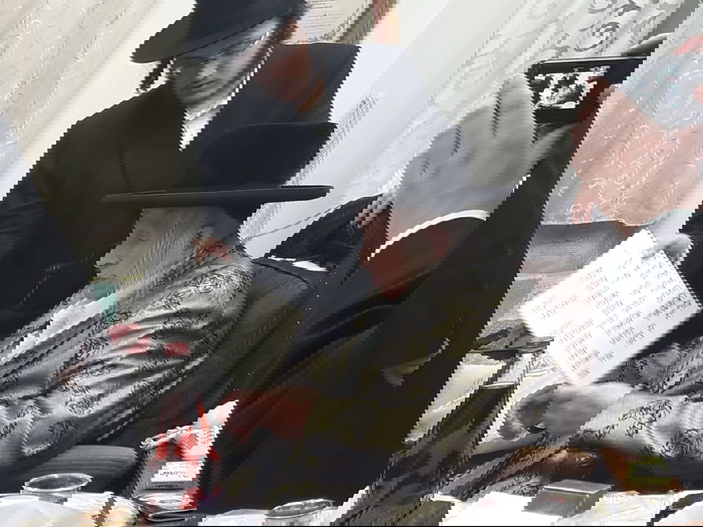 חסידי קאליב אבלים ובוכים: "מי ידאג לנו כך במסירות נפש"