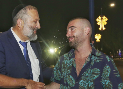 דרעי והזמר עומר אדם