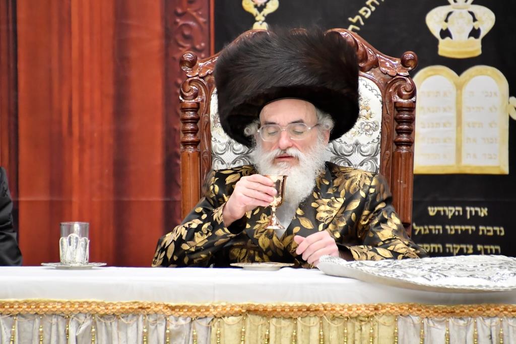 מההכנה עד לחג: פסח עם האדמו"ר מויז'ניץ