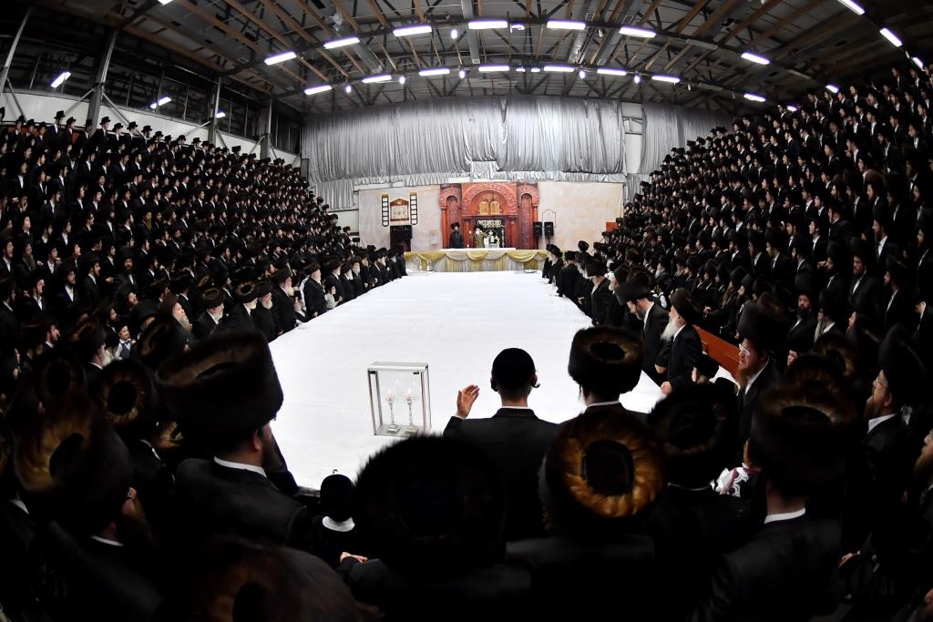 מההכנה עד לחג: פסח עם האדמו"ר מויז'ניץ