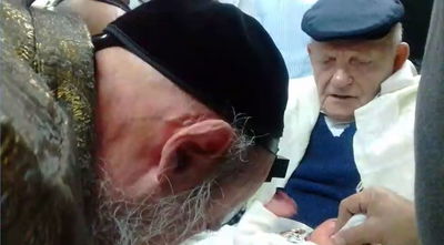 החלבן - הסנדק, הרב דב קוק - המוהל . צפו