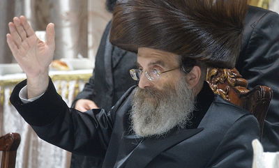 "הרבי הוא המשיח"; האדמו"ר מסאדיגורא הותקף בלייקווד