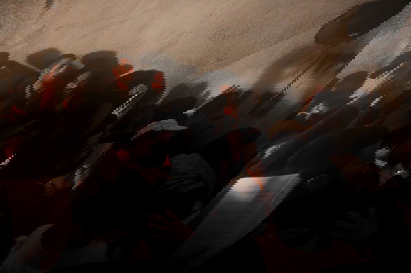 אלפים התפללו בקברו של יהושע בן נון • צפו