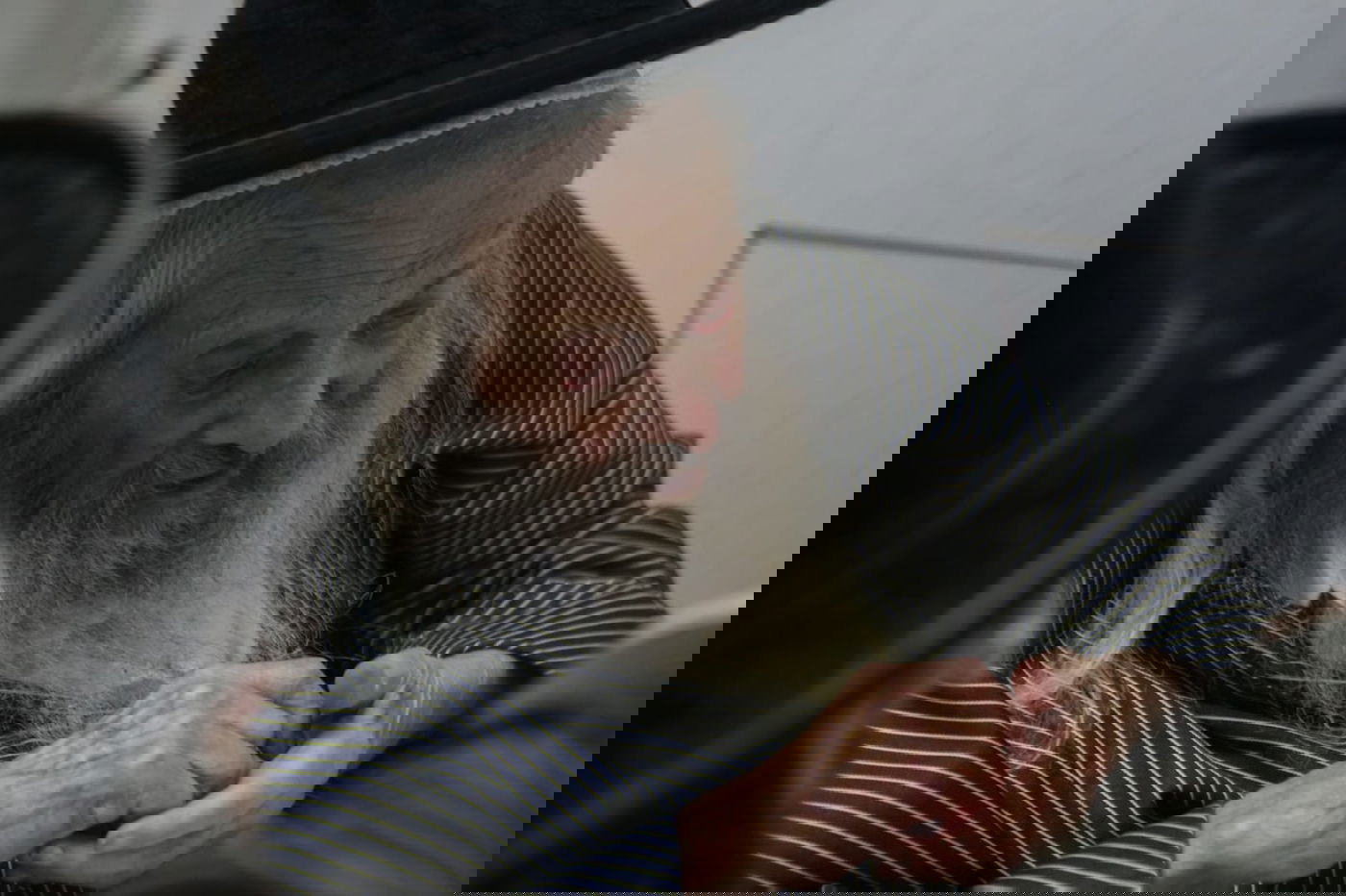 ניצחון הרוח: מציל היהודים בשואה שקוע בלימוד