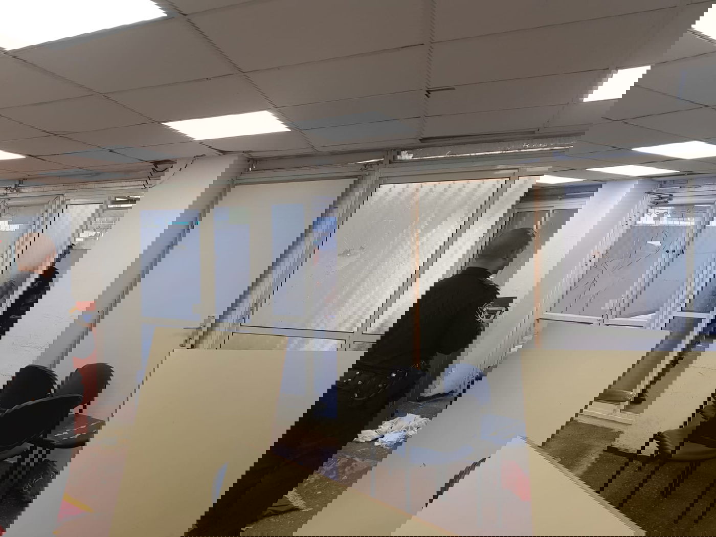 נעצר חשוד בהשחתת בית כנסת בעיר חדרה