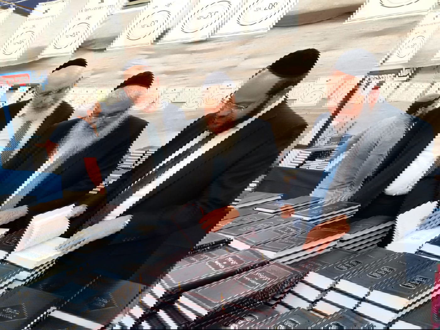 שיא ביריד של כל הזמנים ב'מוסד הרב קוק': מעל 17 אלף מבקרים פקדו השנה את יריד הספרים