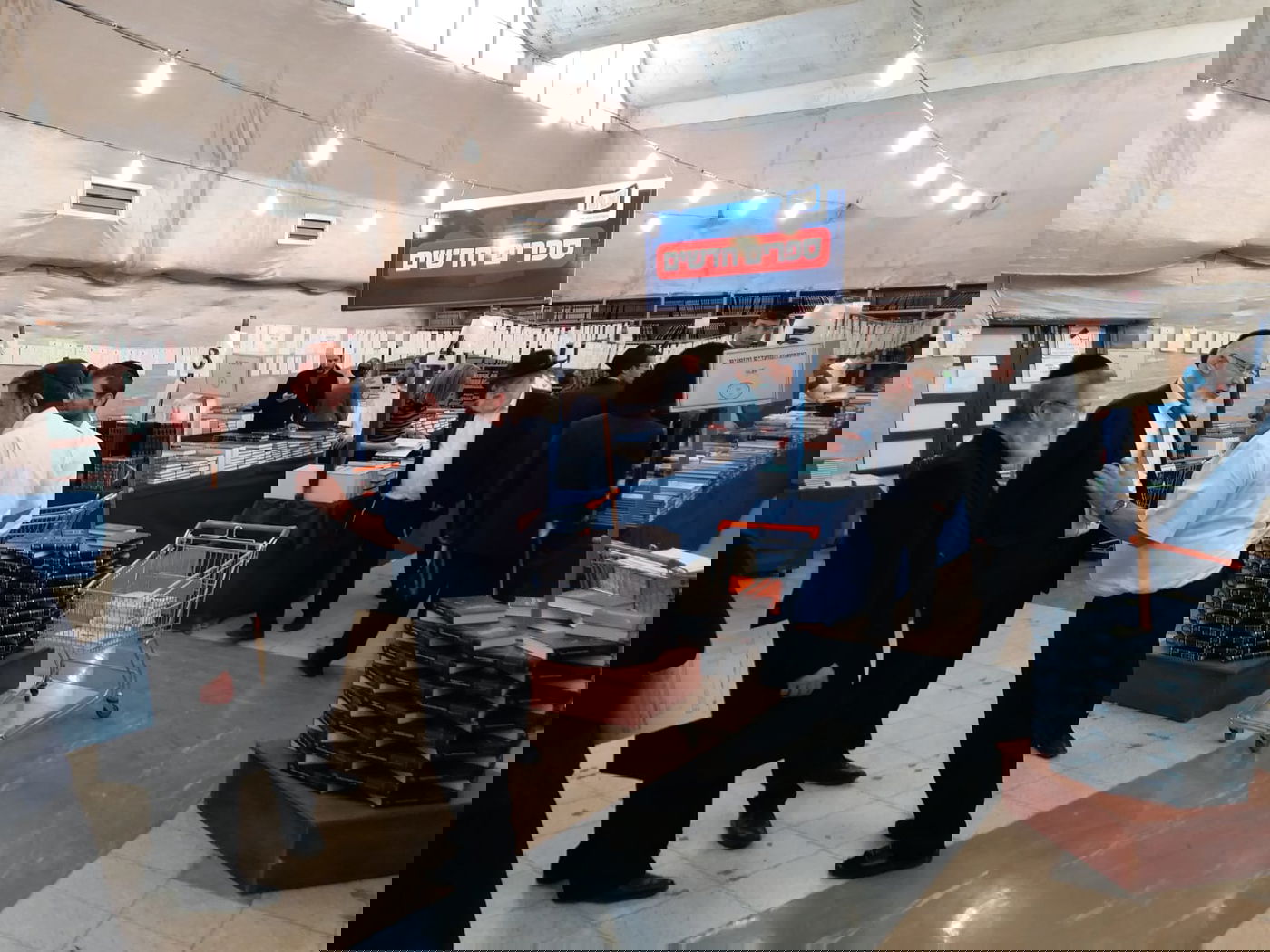 שיא ביריד של כל הזמנים ב'מוסד הרב קוק': מעל 17 אלף מבקרים פקדו השנה את יריד הספרים