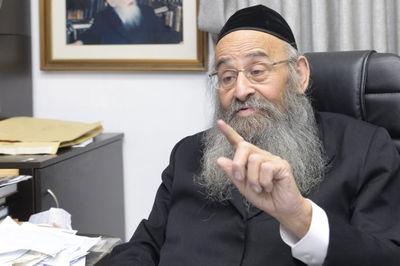 יו"ר 'החינוך העצמאי', הרב אברהם יוסף לייזרזון