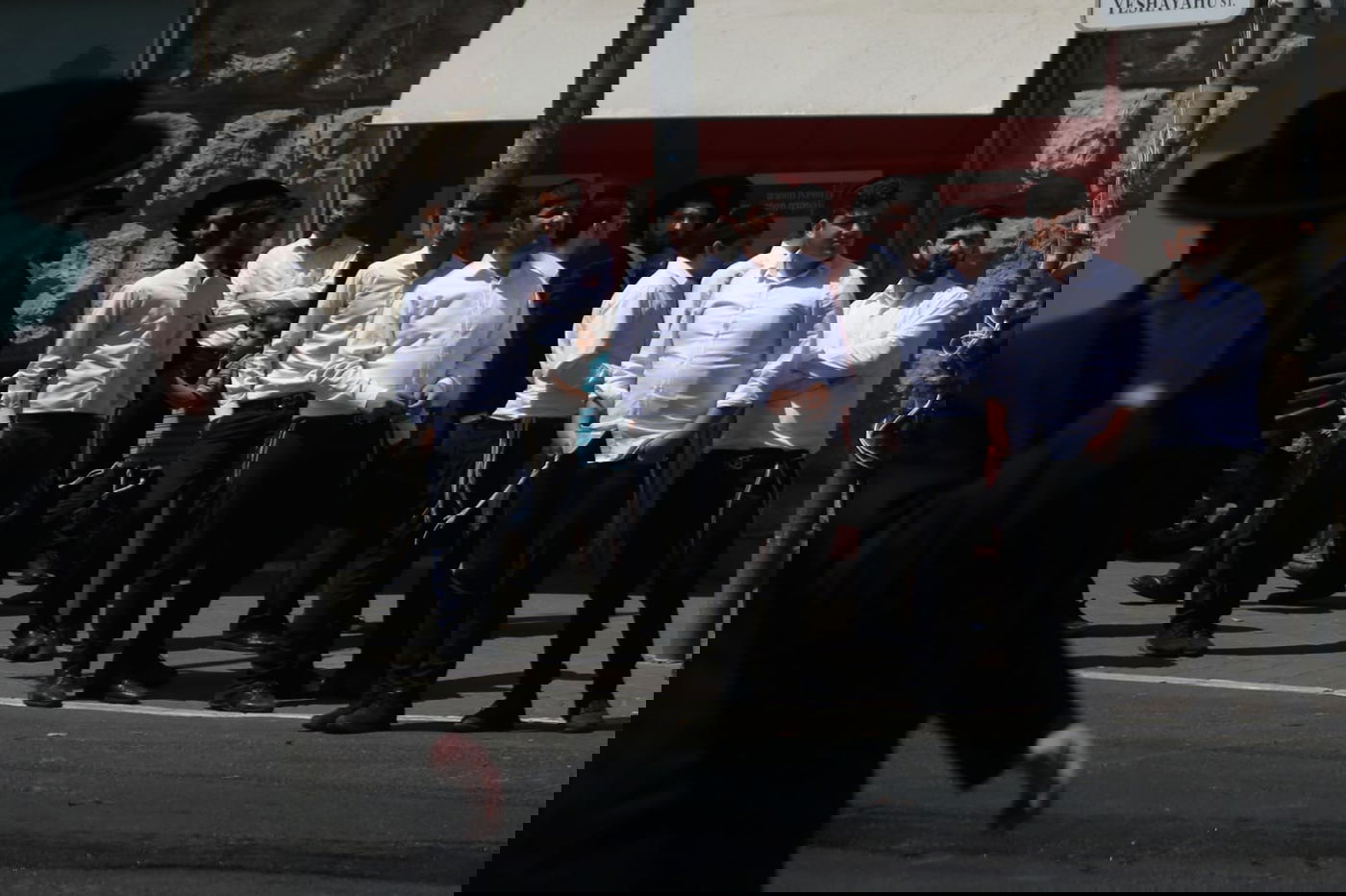 צפו: פרובוקציה קיצונית ושריפת דגל פלסטין