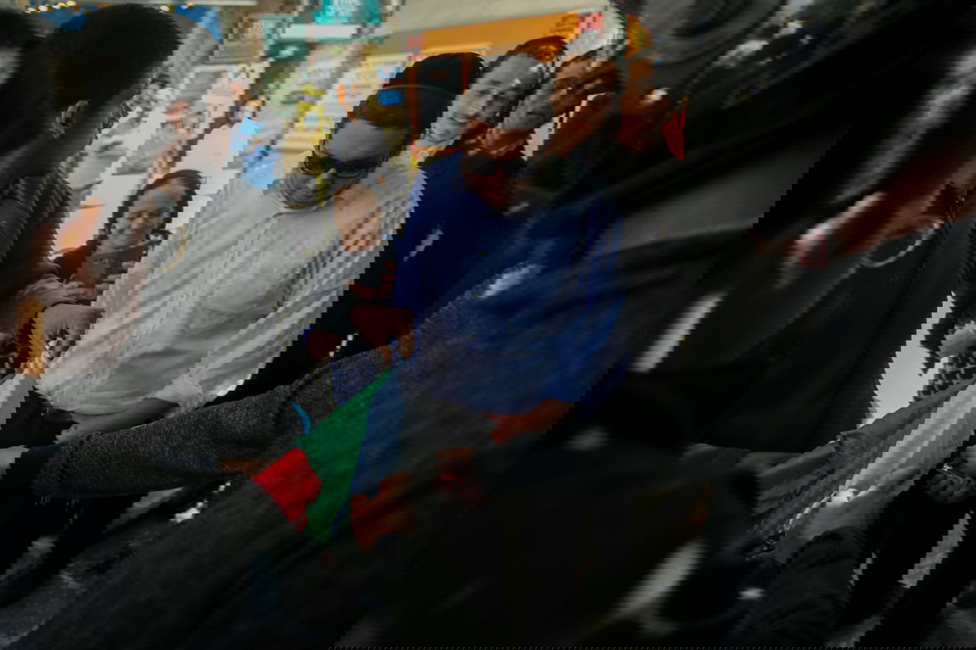 צפו: פרובוקציה קיצונית ושריפת דגל פלסטין