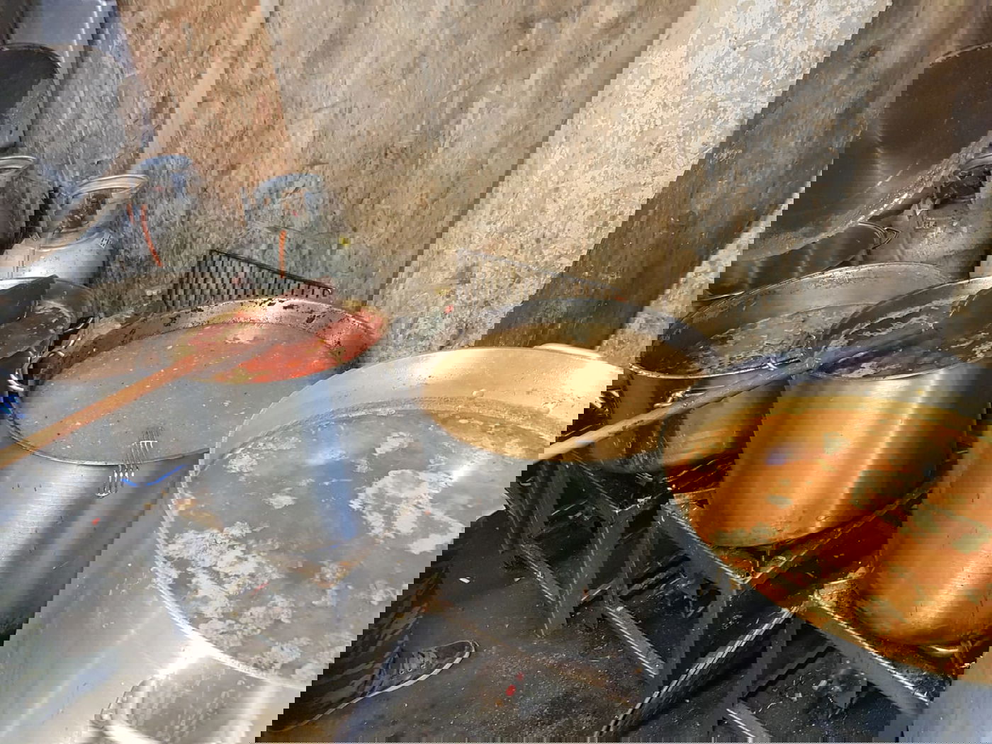 יום ההילולא בציון הקערעסטירער • צפו