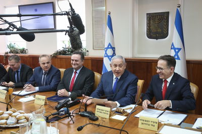 ישיבת ממשלה, אילוסטרציה