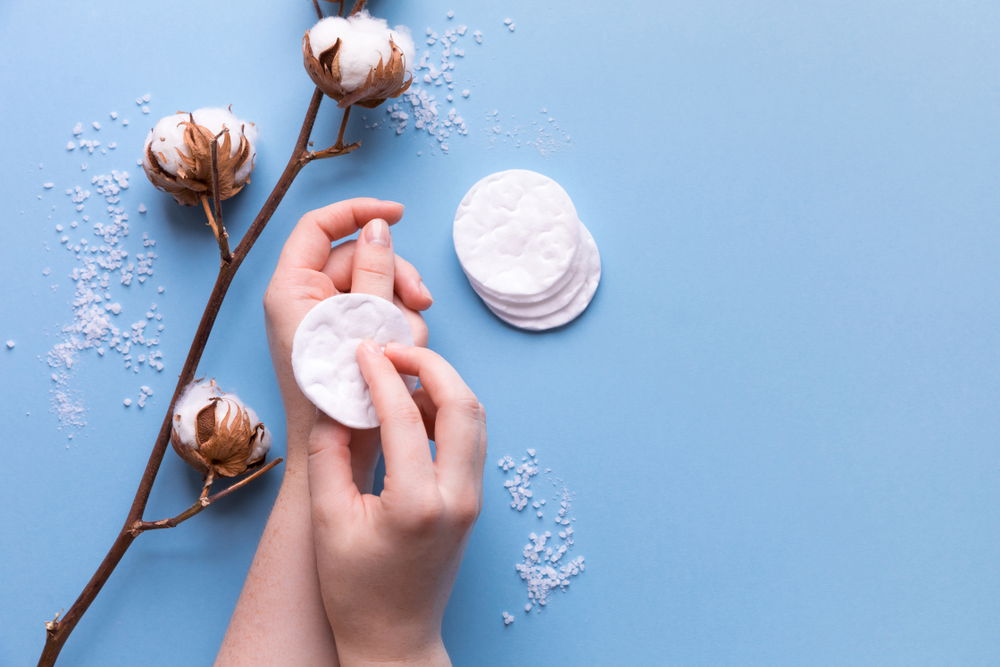 7 דרכים להוריד איפור ללא מסיר איפור