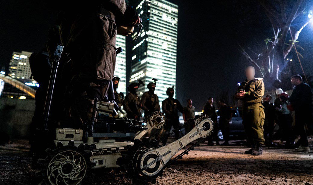 צפו בתרגיל: המחבלים השתלטו על מנהרות החשמל