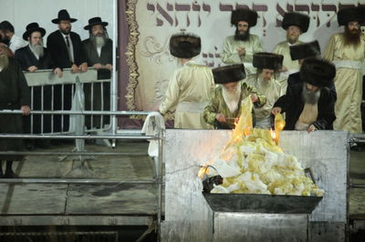 מחלוקת בעקבות הגדלת שטח ההדלקה של תולדות אהרן